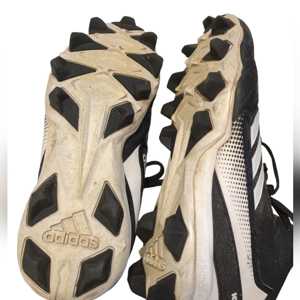 Adidas icon softball shoes size 6 Color black/white aronskin